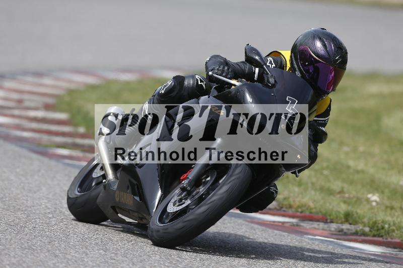 Archiv-2025/07 19.04.2025 Speer Racing ADR/Instruktorentraining/12
